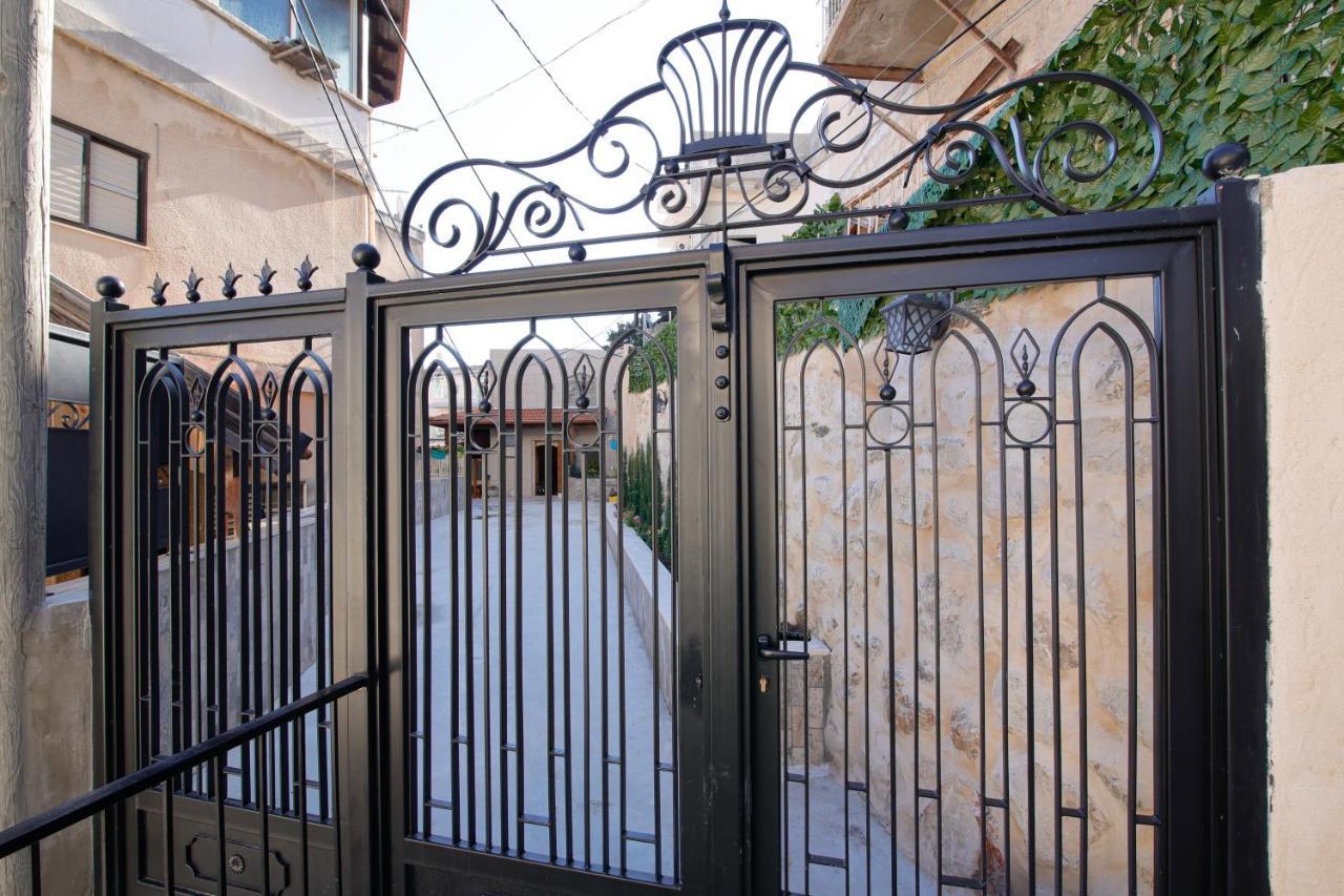 Louis Guesthouse Nazaret Exterior foto