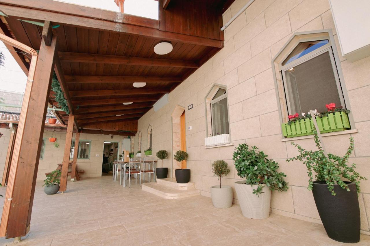 Louis Guesthouse Nazaret Exterior foto